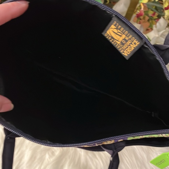 VERSACE Medusa Tote in vibrant amazing colors. Authentic! Gorgeous - Picture 5 of 15